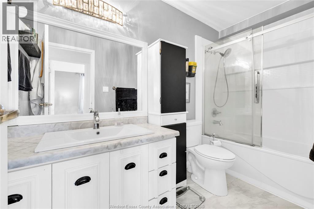 #A205 12 Montgomery - Image 23