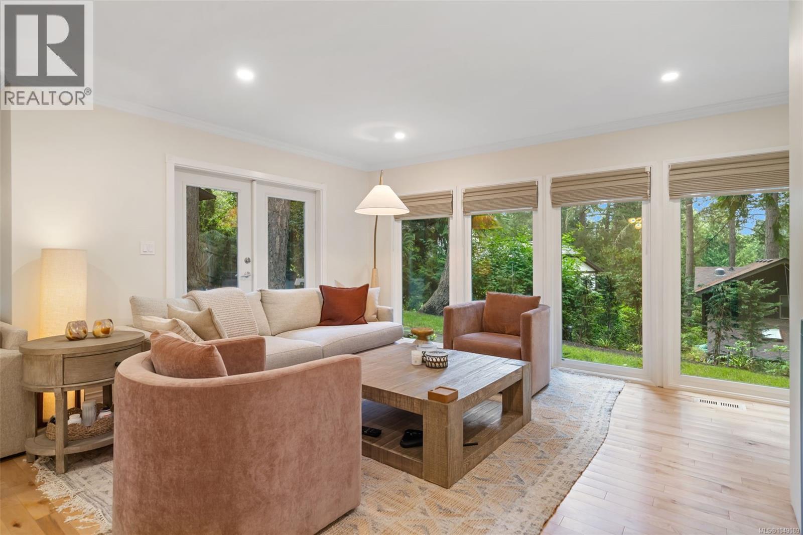 4661 Amblewood Dr - Image 3
