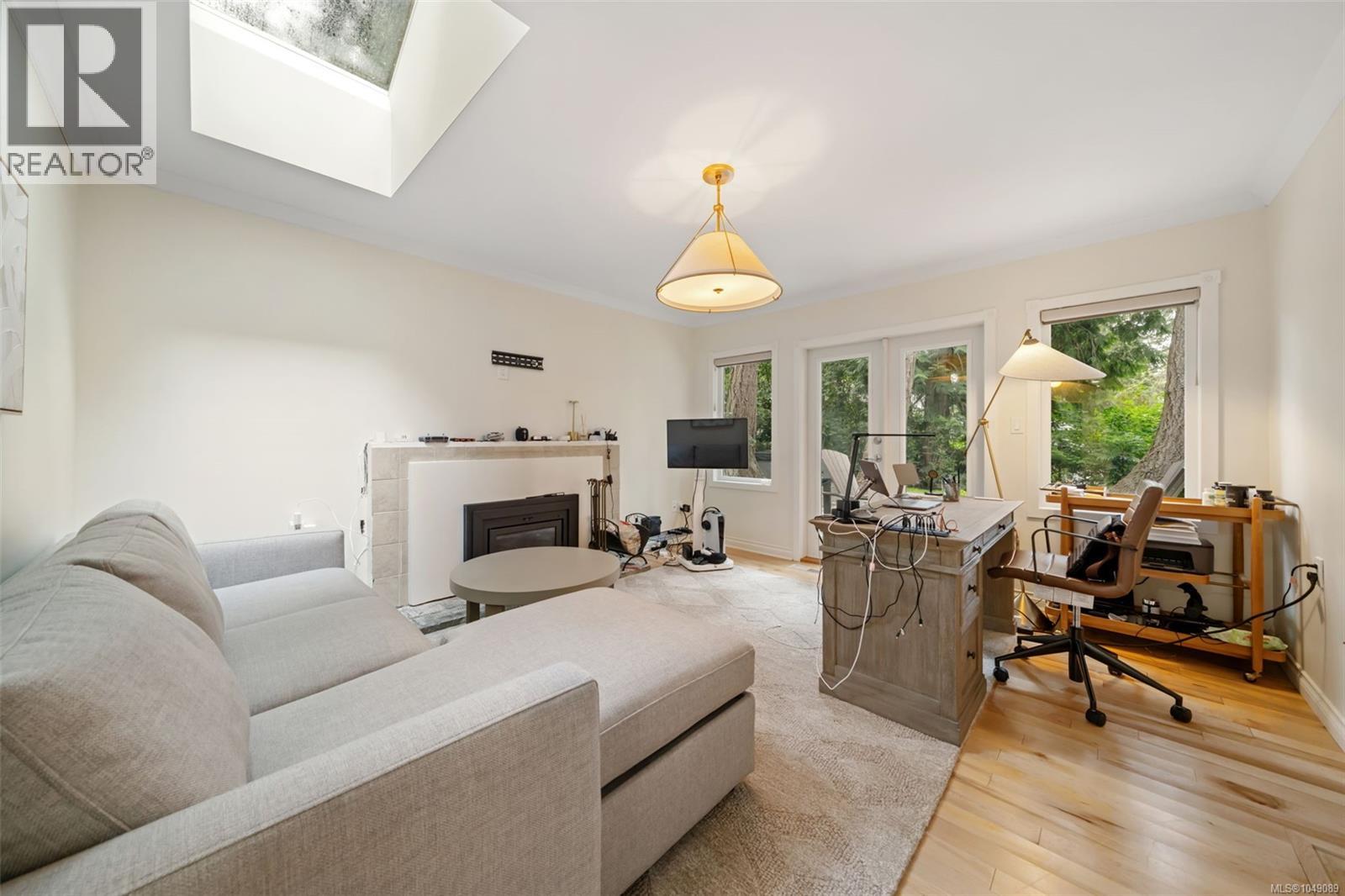 4661 Amblewood Dr - Image 21