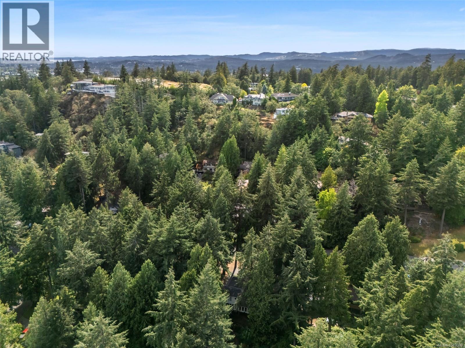 4661 Amblewood Dr - Image 42