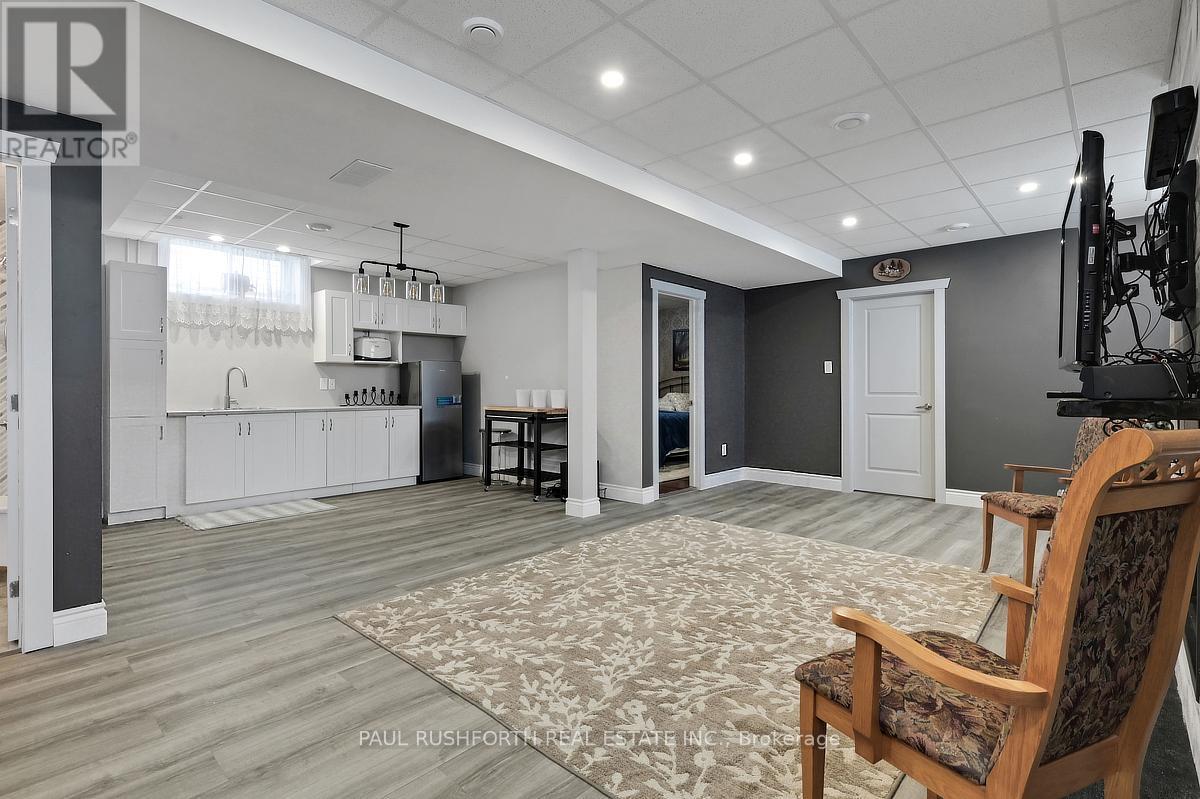 353 TRILLIUM CIRCLE - Image 25