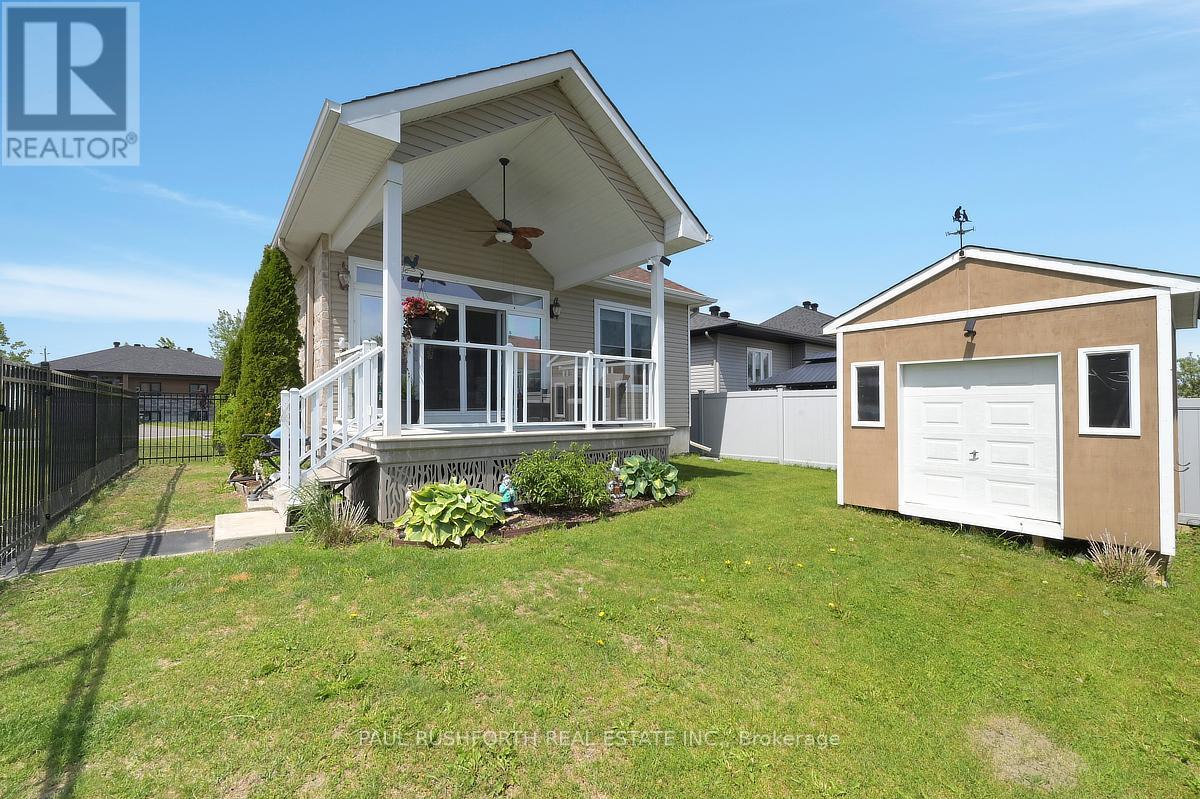 353 TRILLIUM CIRCLE - Image 33