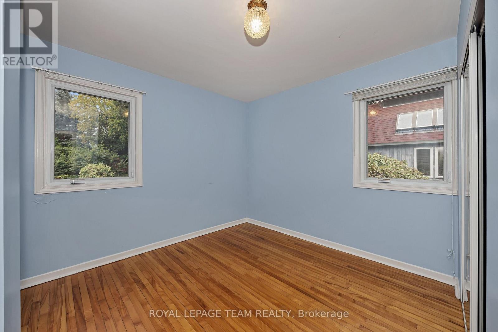 658 TWEEDSMUIR AVENUE - 19