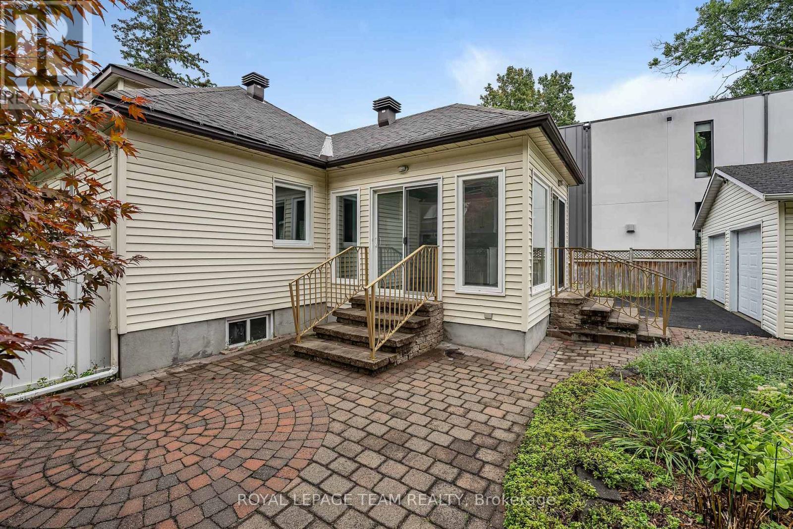 3 Bed, 2 Bath House for Sale in Ottawa – 658 TWEEDSMUIR AVENUE, Ottawa – MLS# X13771584 - Image 30