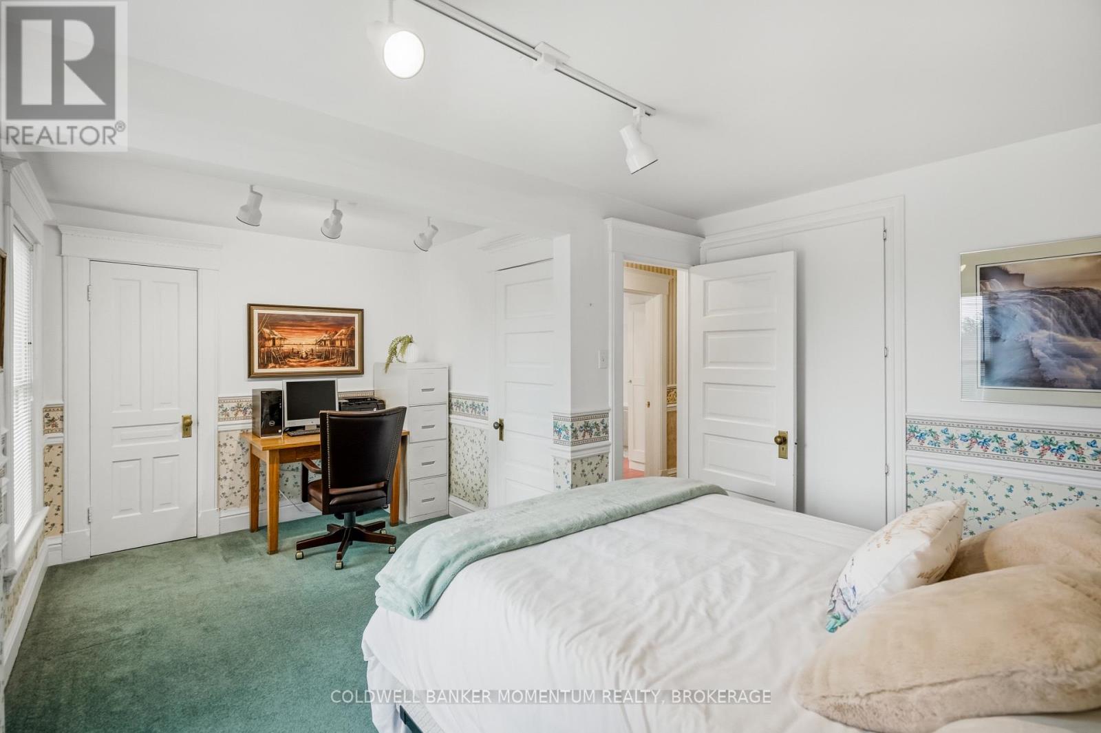 3973 ST PETER AVENUE - 21