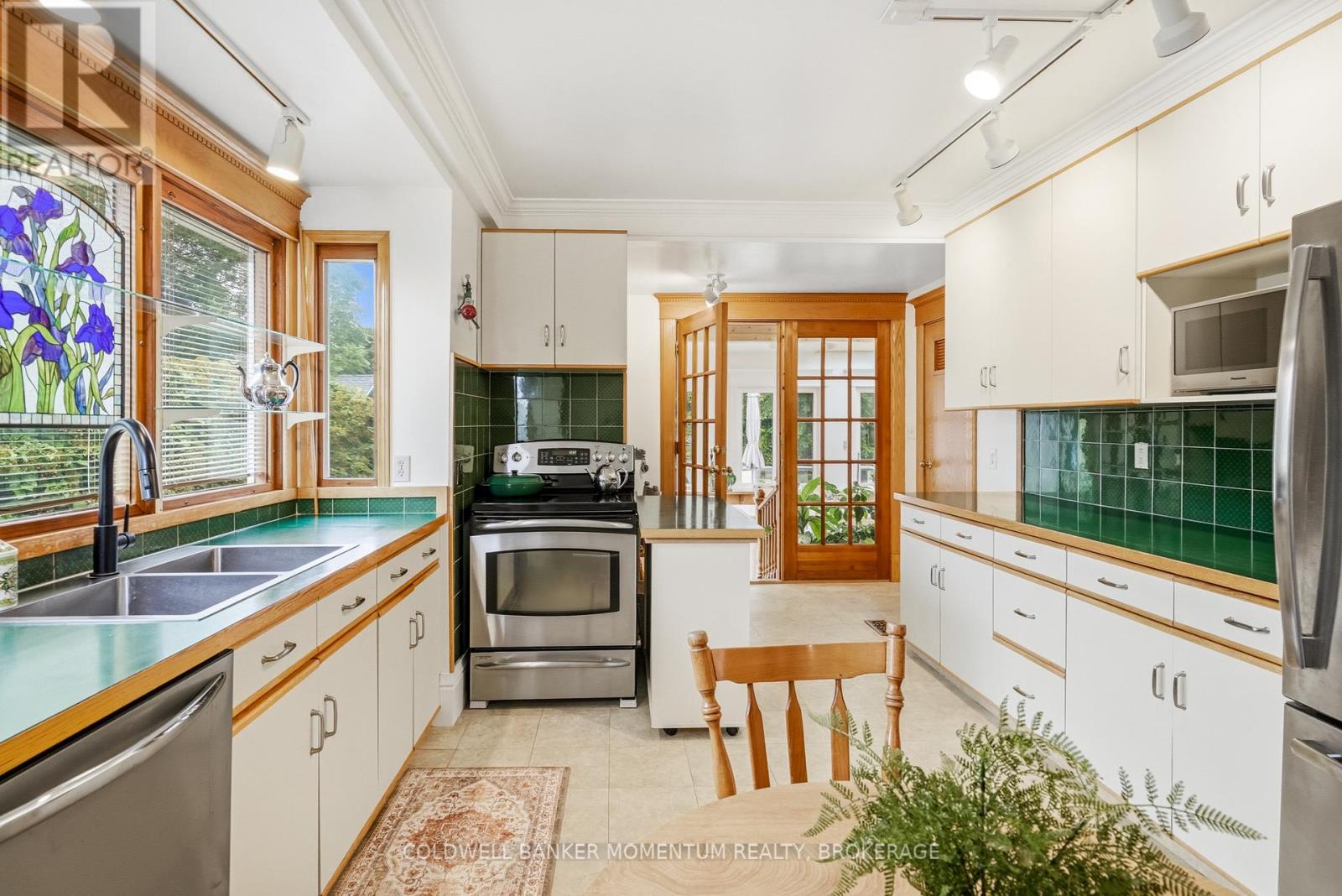 3973 ST PETER AVENUE - 7