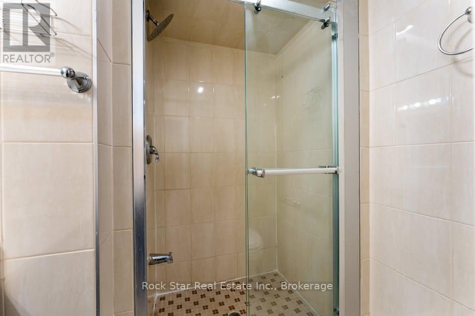 10 Cullen Drive — photo 10