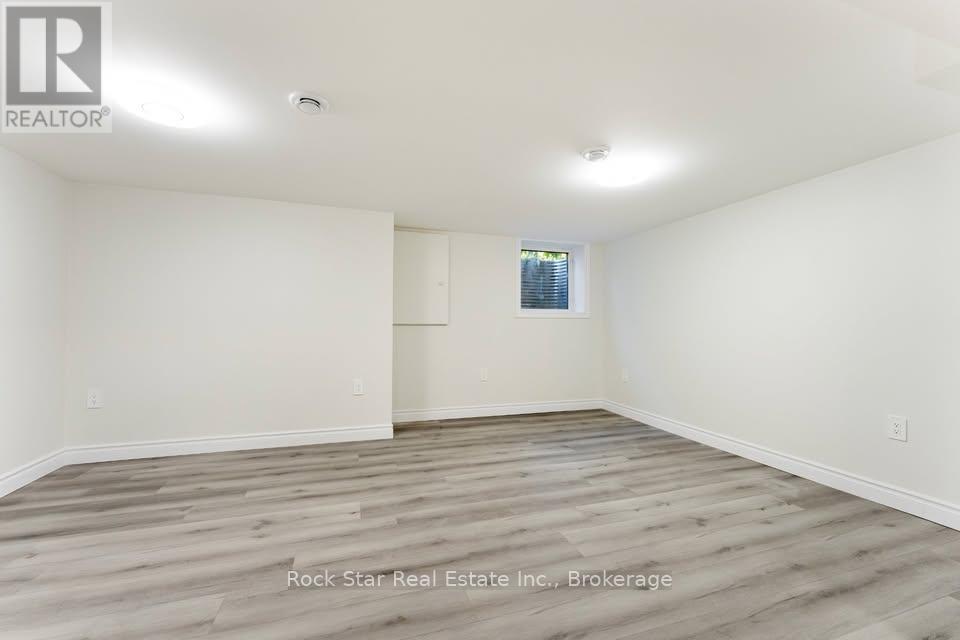 10 Cullen Drive — photo 11