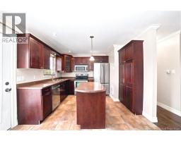 46 Holland Drive, photo 11