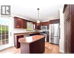 46 Holland Drive, photo 12