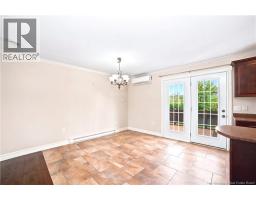 46 Holland Drive, photo 13
