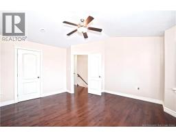 46 Holland Drive, photo 19