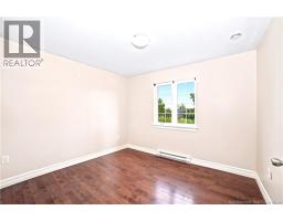 46 Holland Drive, photo 20