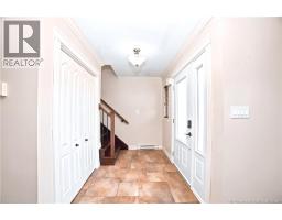 46 Holland Drive, photo 5