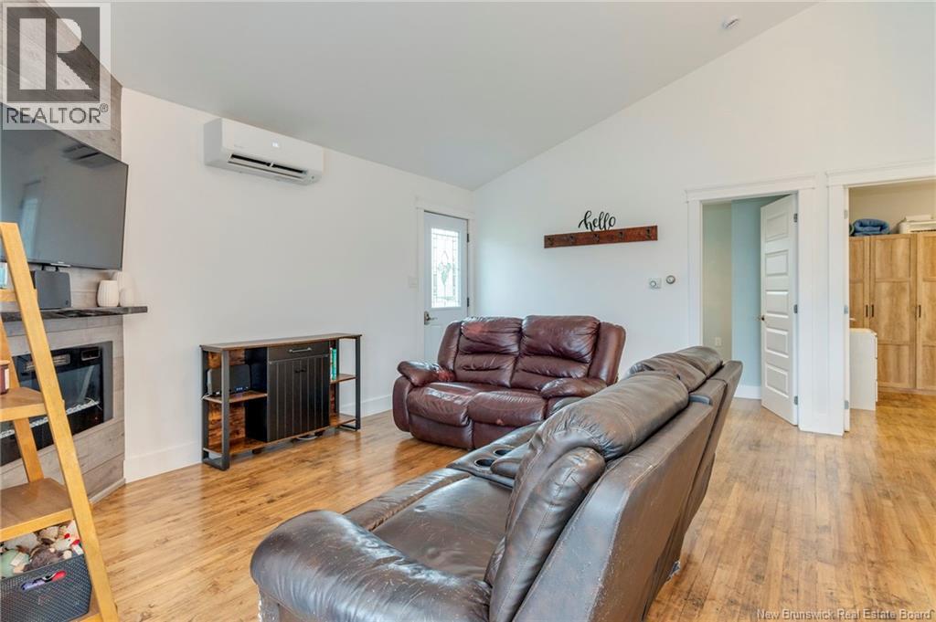 32 Chanis Lane - 22
