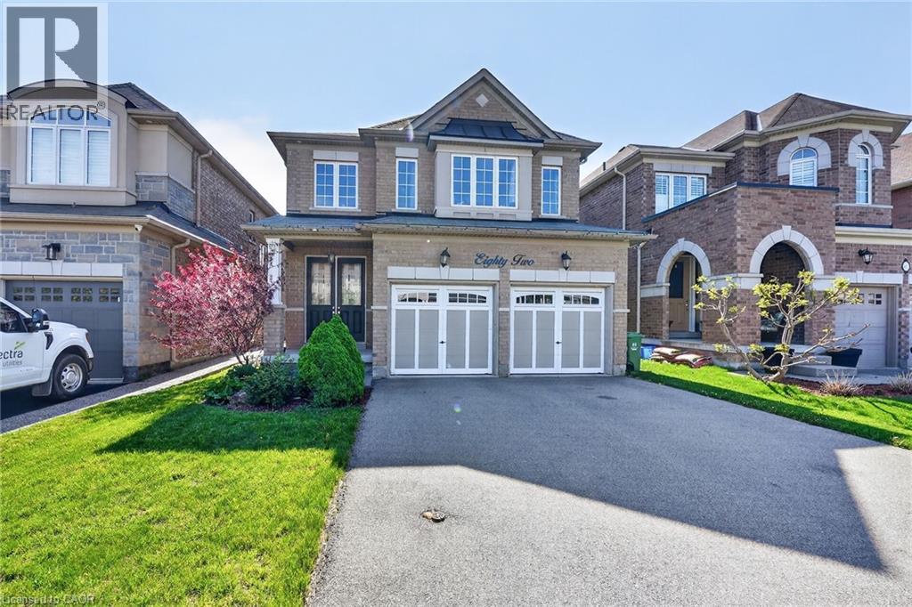 82 CHAUMONT Drive, Stoney Creek — photo 2