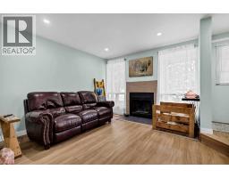 2187 Woodview Drive SW - photo 4