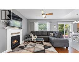 Living room - 124 Osborn Avenue, Brantford, ON N3T6S1 Photo 9
