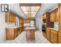 5858 Baffin Place, Burnaby, BC V5H3S8 Photo 12