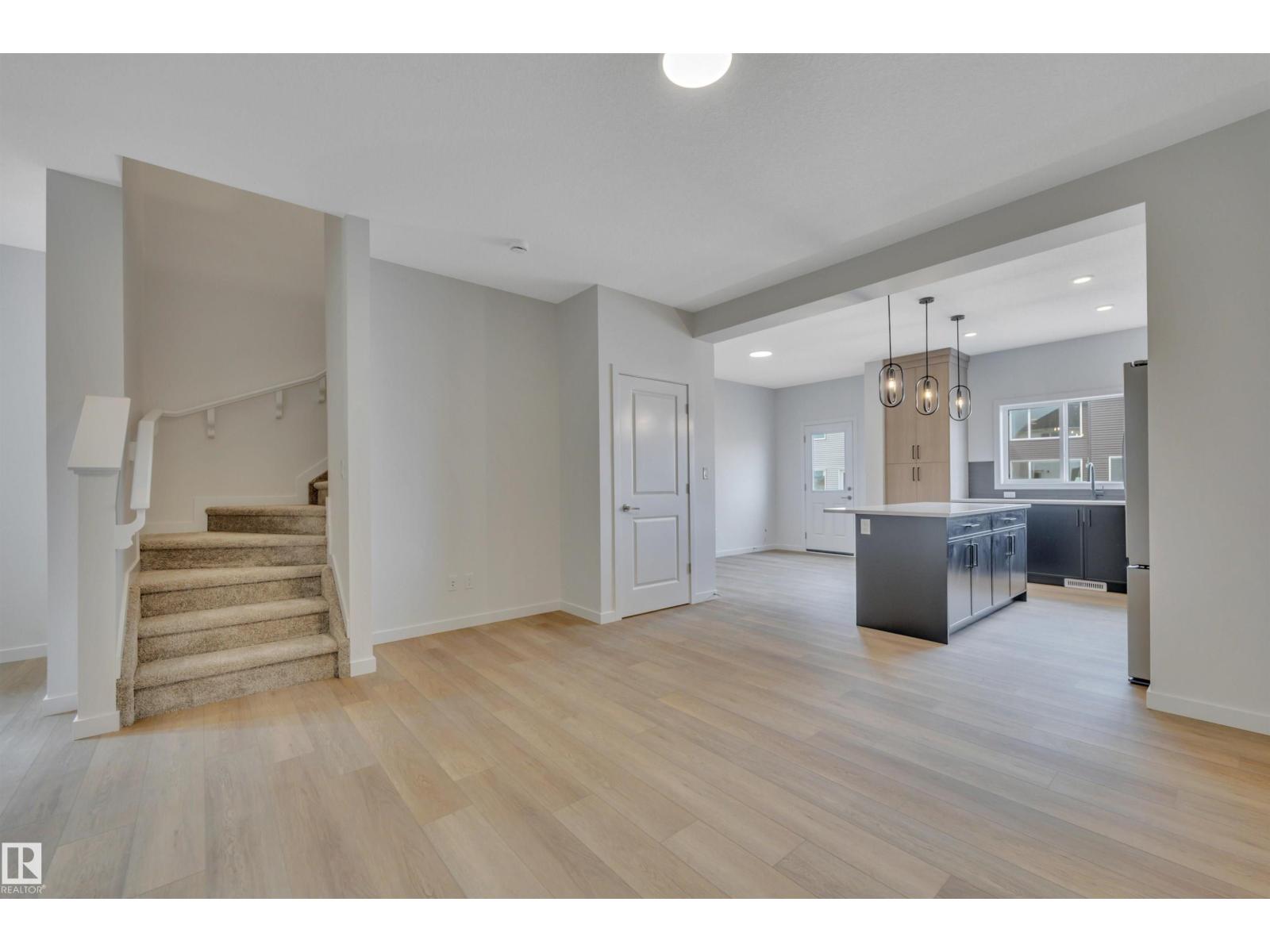 114 Edgemont WD NW - 10