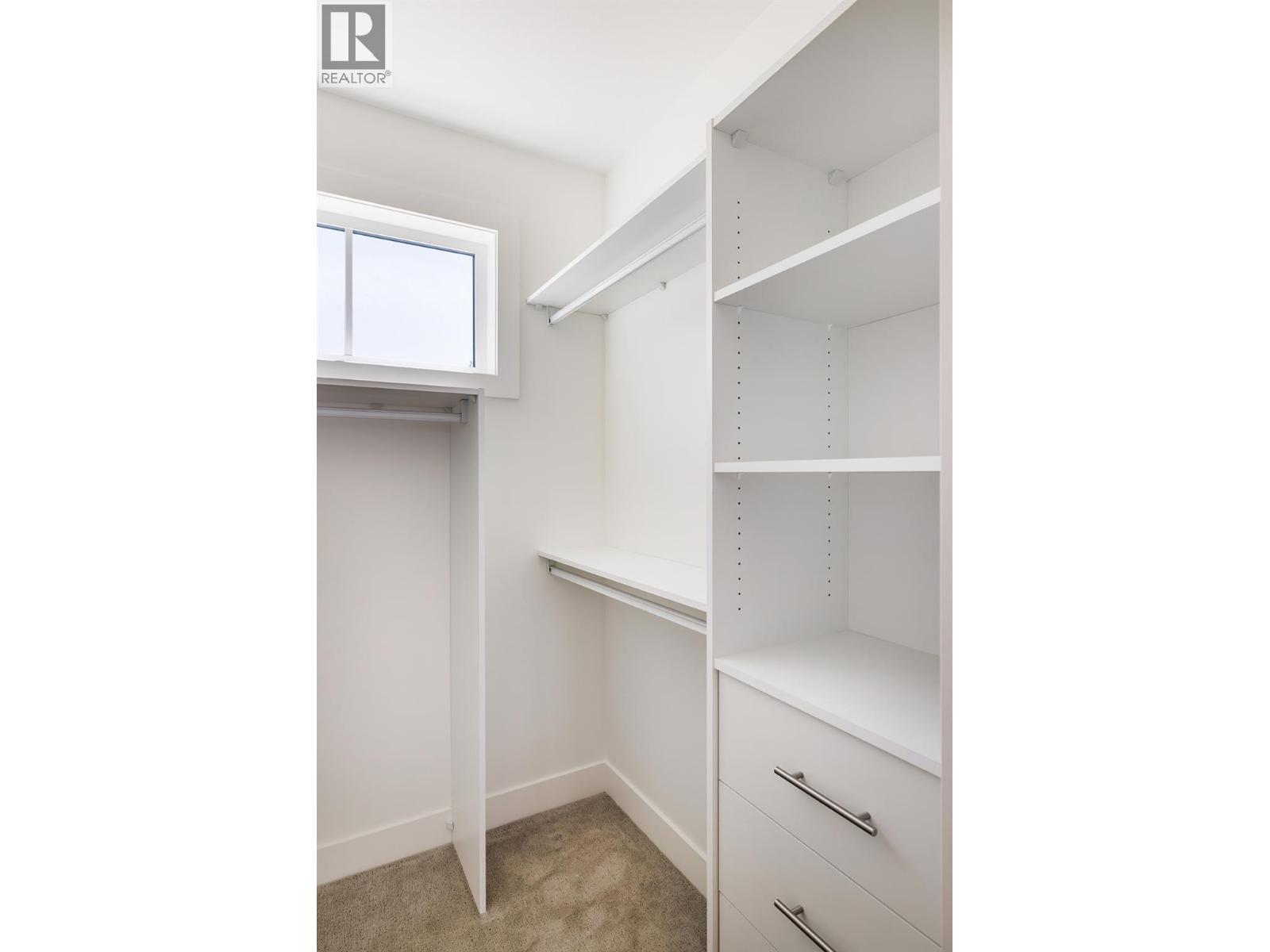 596 Benmore Place, Kelowna - Image 1