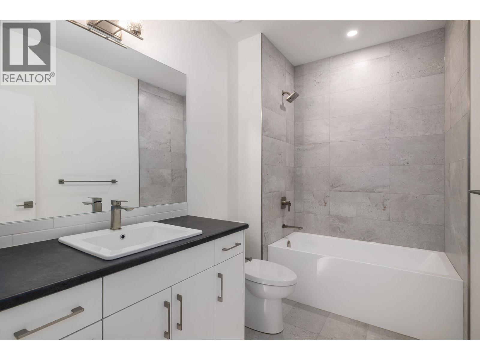 596 Benmore Place, Kelowna - Image 1