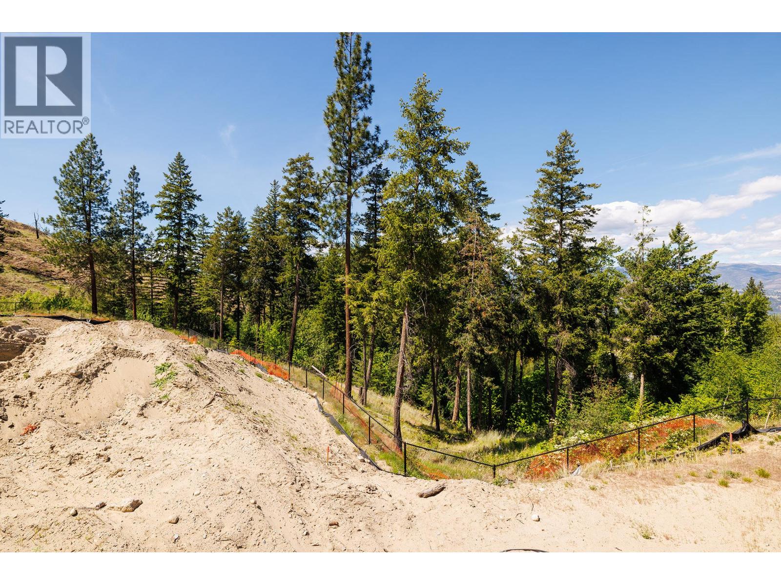 596 Benmore Place, Kelowna - Image 1