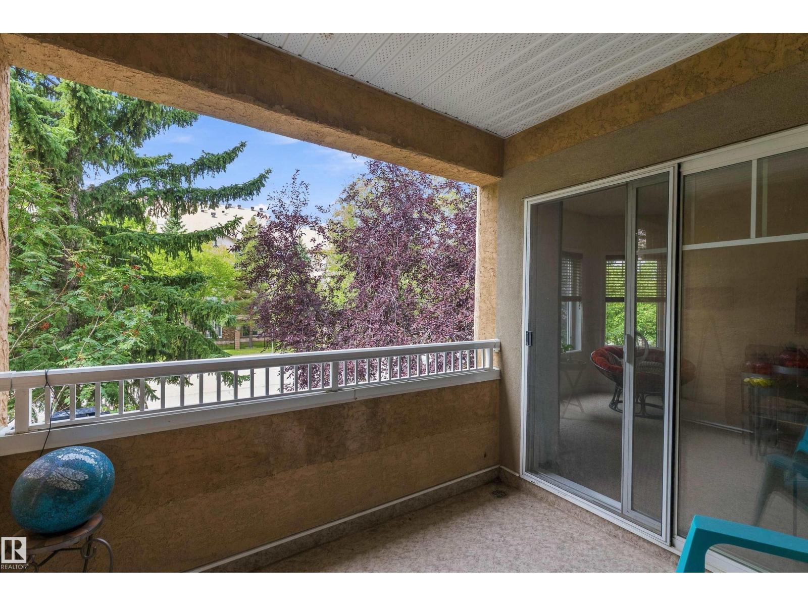 #203 8931 156 ST NW - 33