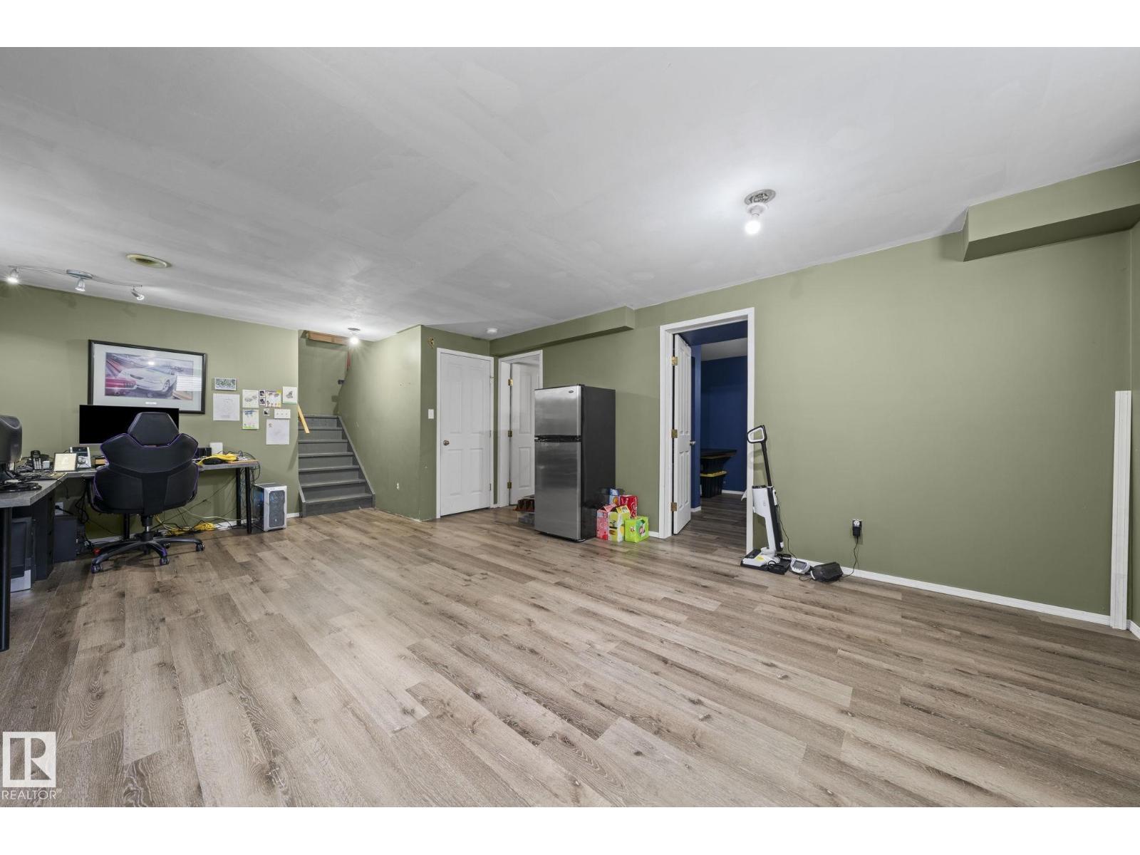 3113 41A AV NW - 34