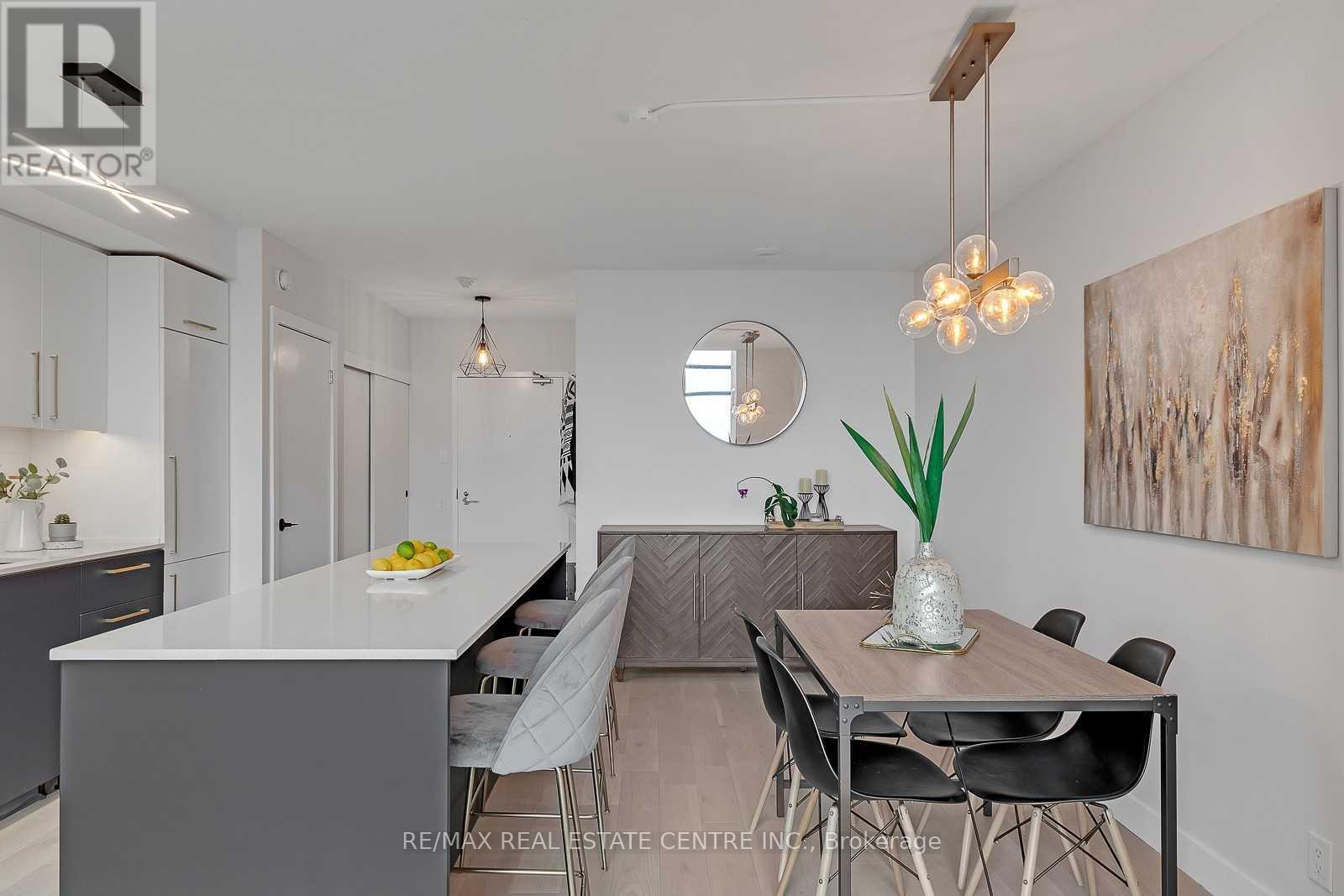 #407 5 HANNA AVENUE - 11
