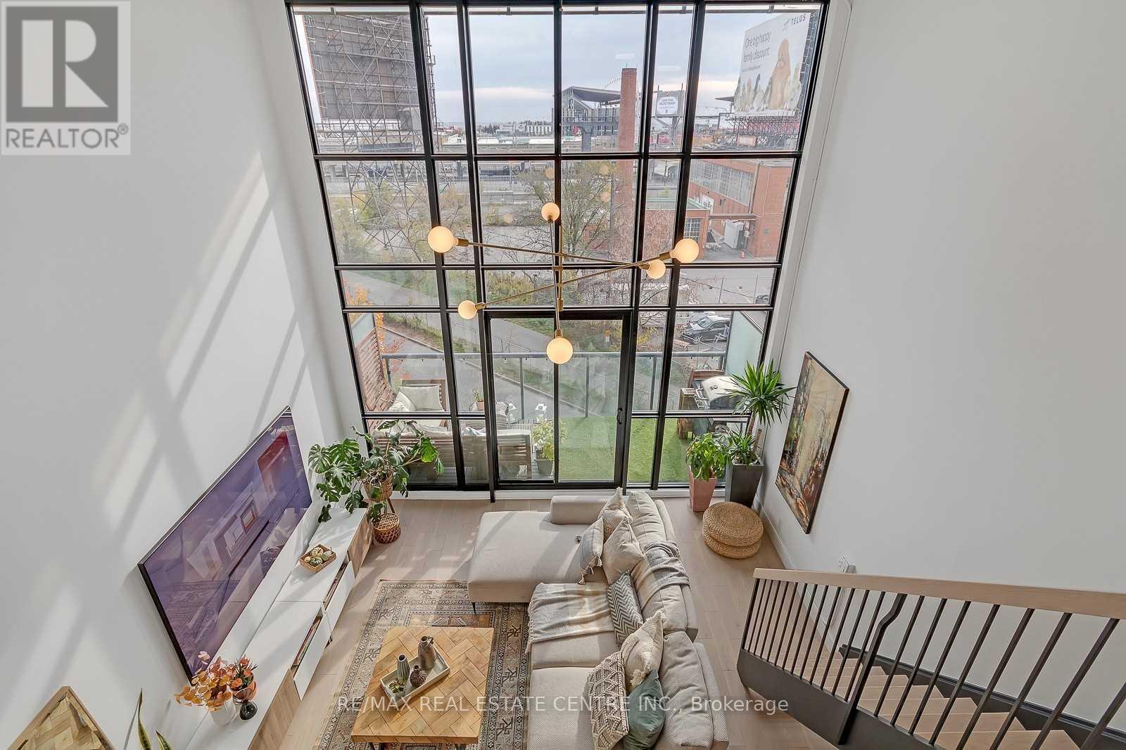#407 5 HANNA AVENUE - 20