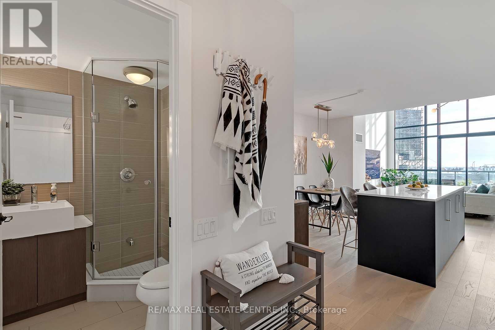 #407 5 HANNA AVENUE - 5