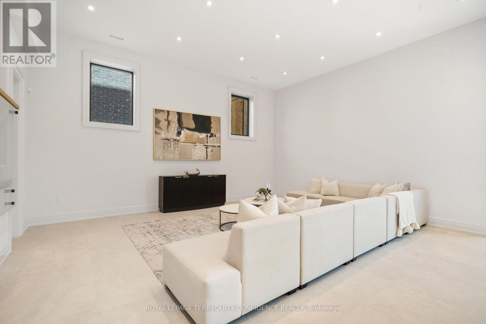 272 HORSHAM AVENUE - Image 31