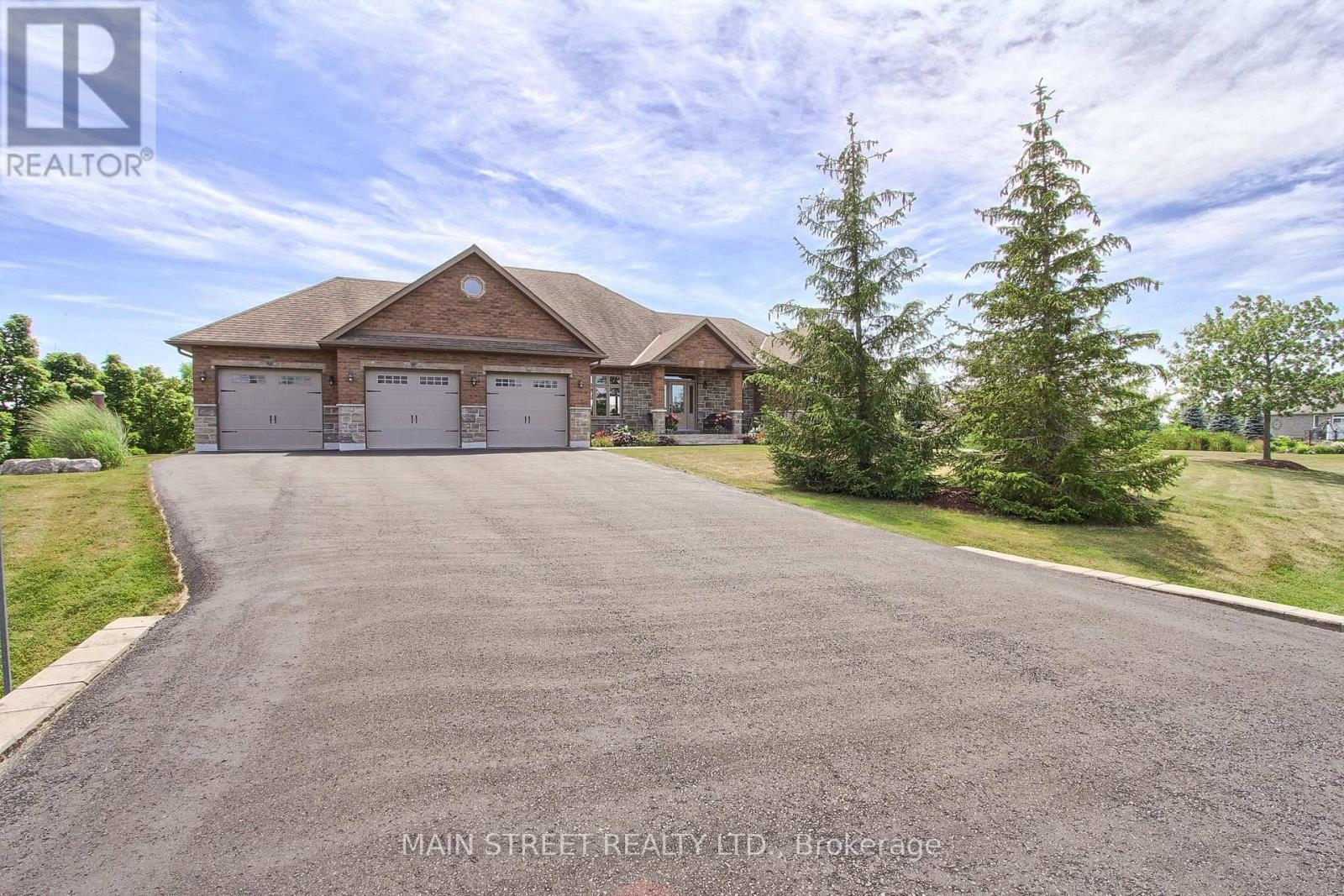 13 BROLLEY CRESCENT - 1