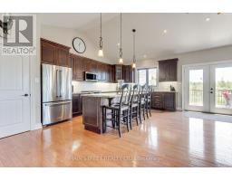 Recreational, Games room - 13 Brolley Crescent, Essa, ON L0L1N0 Photo 8