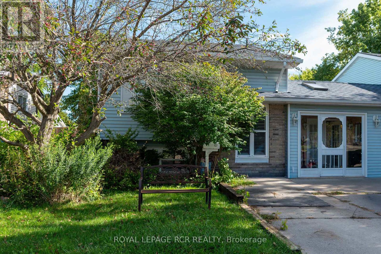 82 QUARRY DRIVE - 1