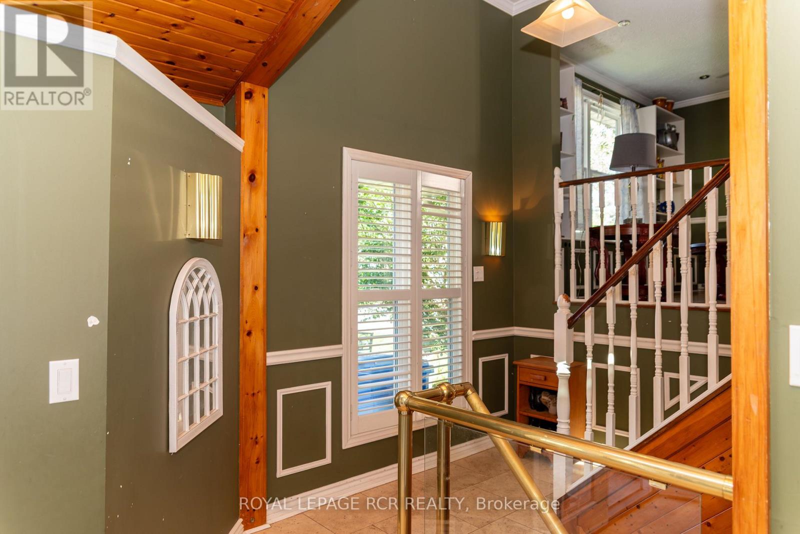 82 QUARRY DRIVE - 2