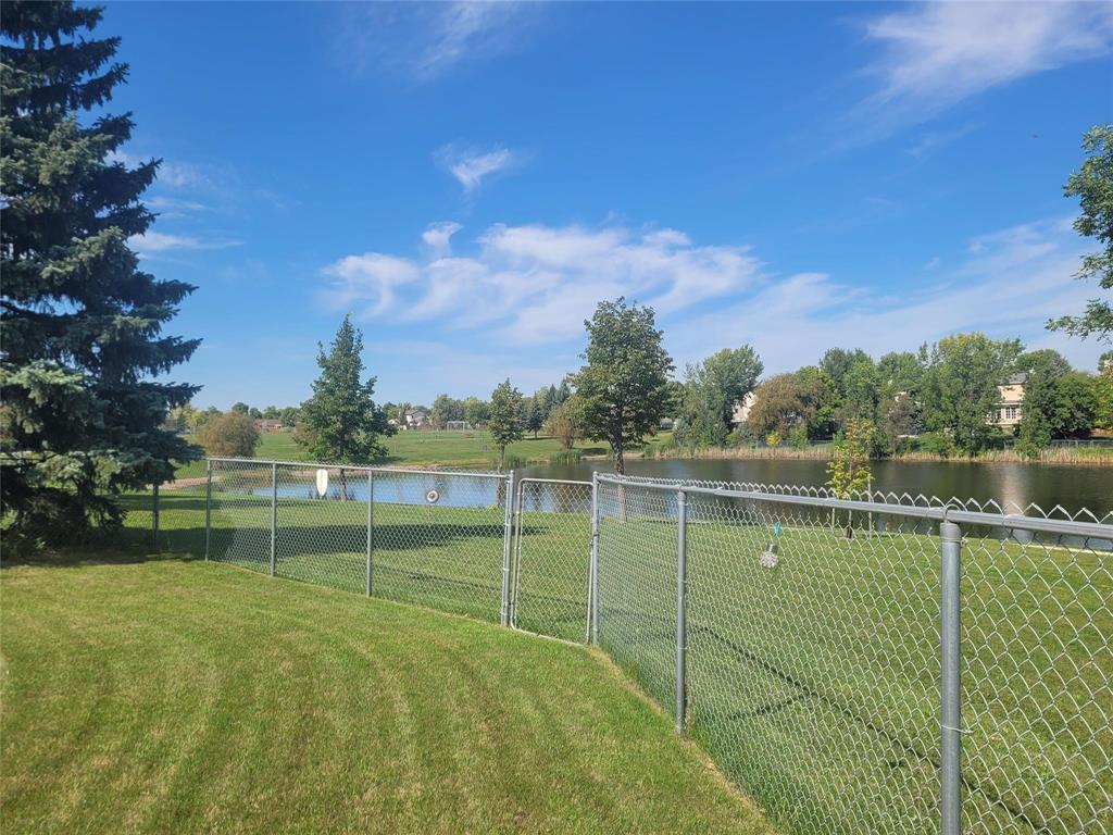 19 Lochspur Lane, Winnipeg, Manitoba, R2V3X7, Winnipeg, Manitoba — photo 5 of 5