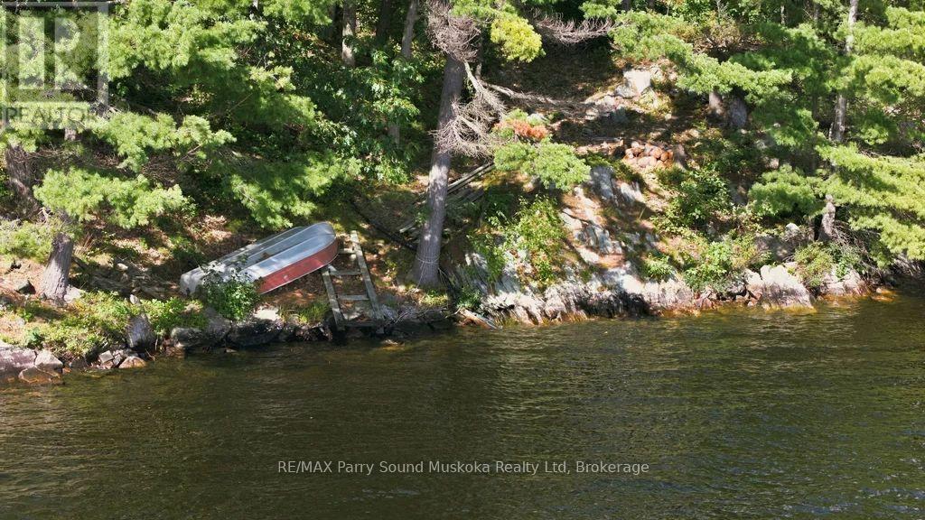334 HEALEY LAKE - Image 37