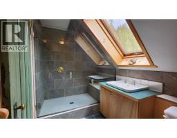 8470 Red Mountain Road, Silverton, BC V0G1S0 Photo 21