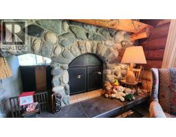 2pc Bathroom - 8470 Red Mountain Road, Silverton, BC V0G1S0 Photo 15