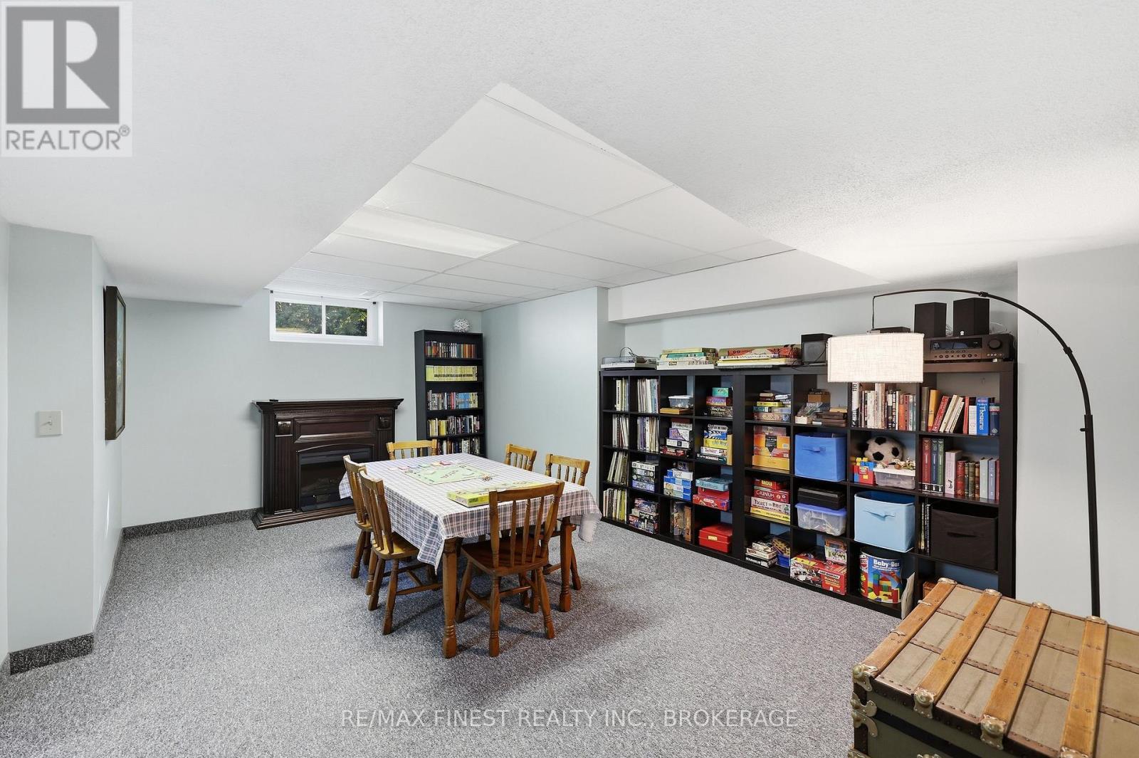 844 PURCELL CRESCENT - 40