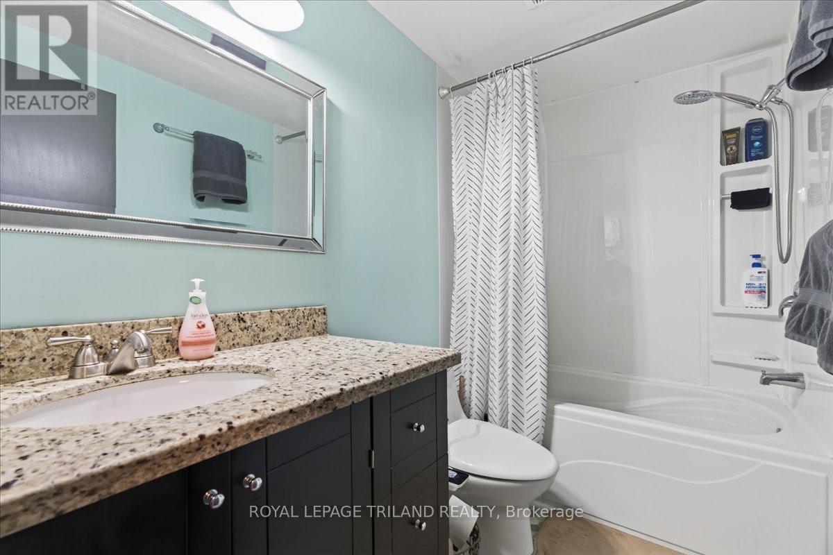 6 BAYLEY STREET - 14