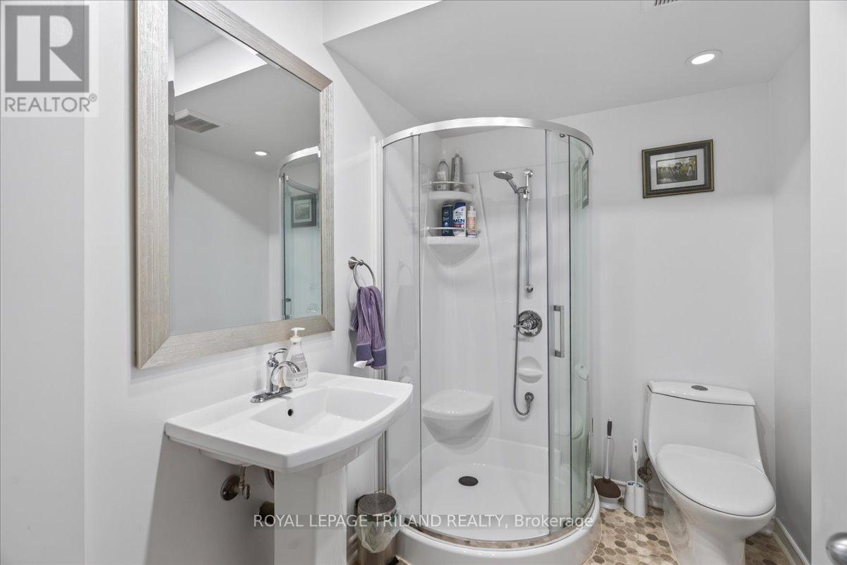 6 BAYLEY STREET - Image 23