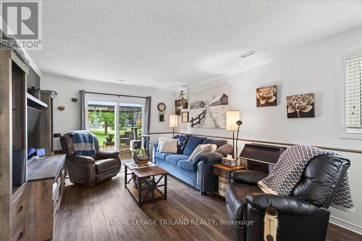 6 BAYLEY STREET - Image 26
