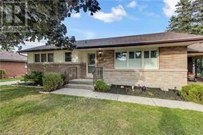 18 KINGSMOUNT CRESCENT - 1