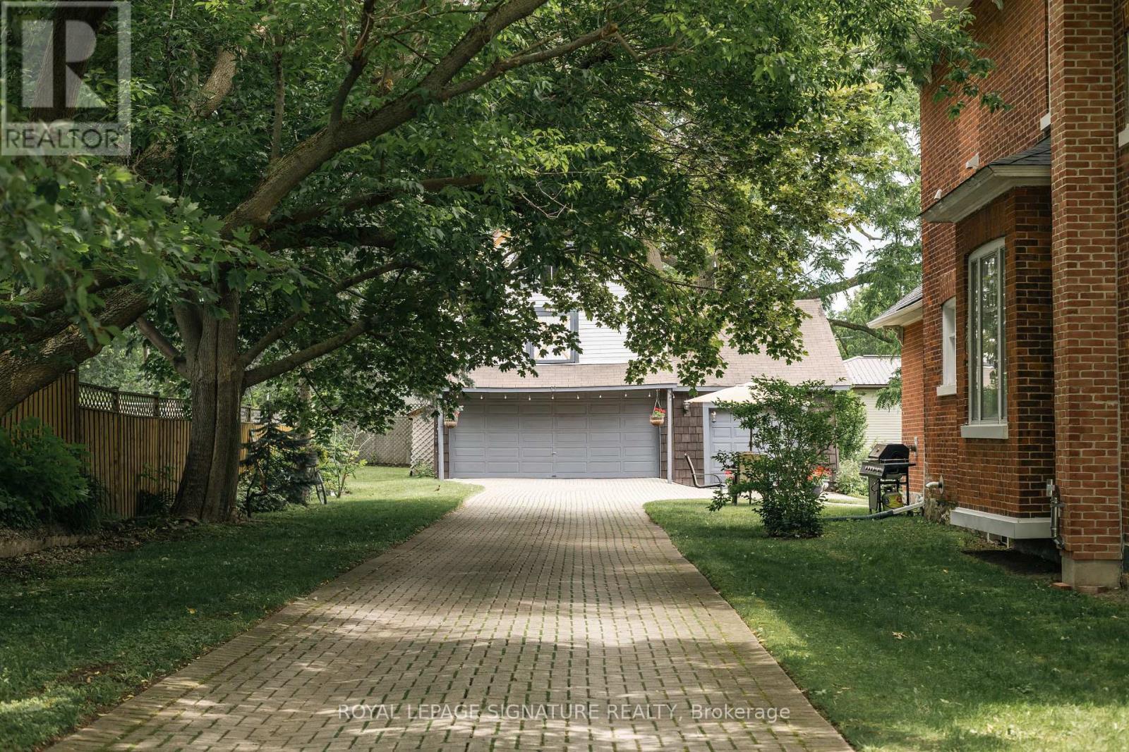 33 DIVISION STREET - Image 12