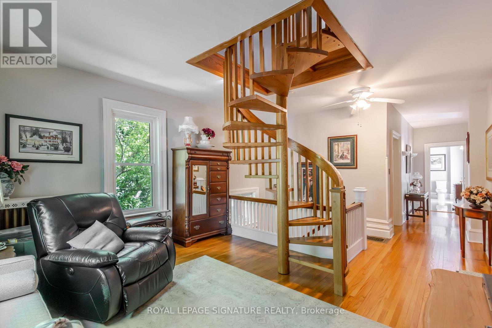 33 DIVISION STREET - Image 32
