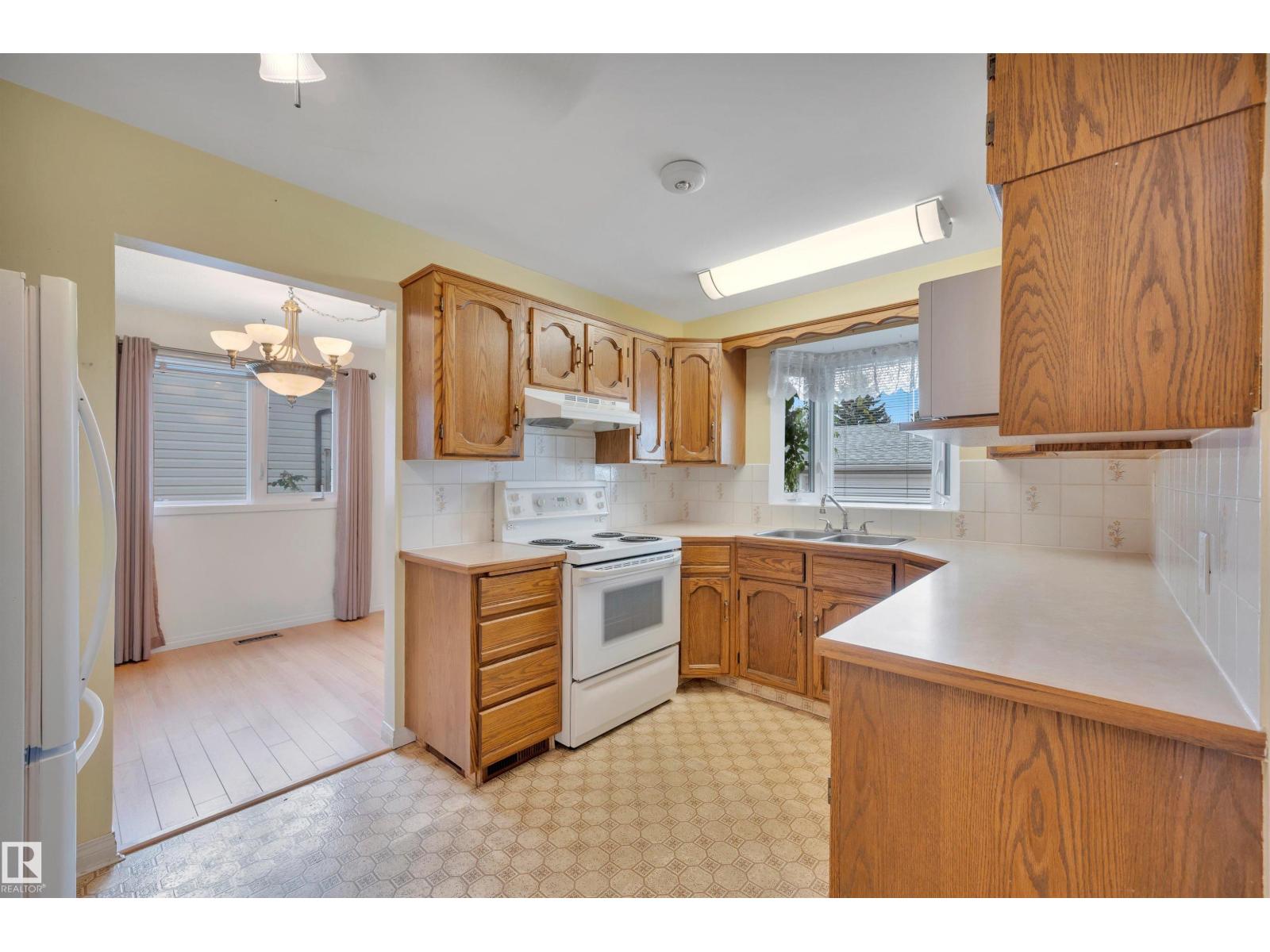 66 MEADOWBROOK RD - 15