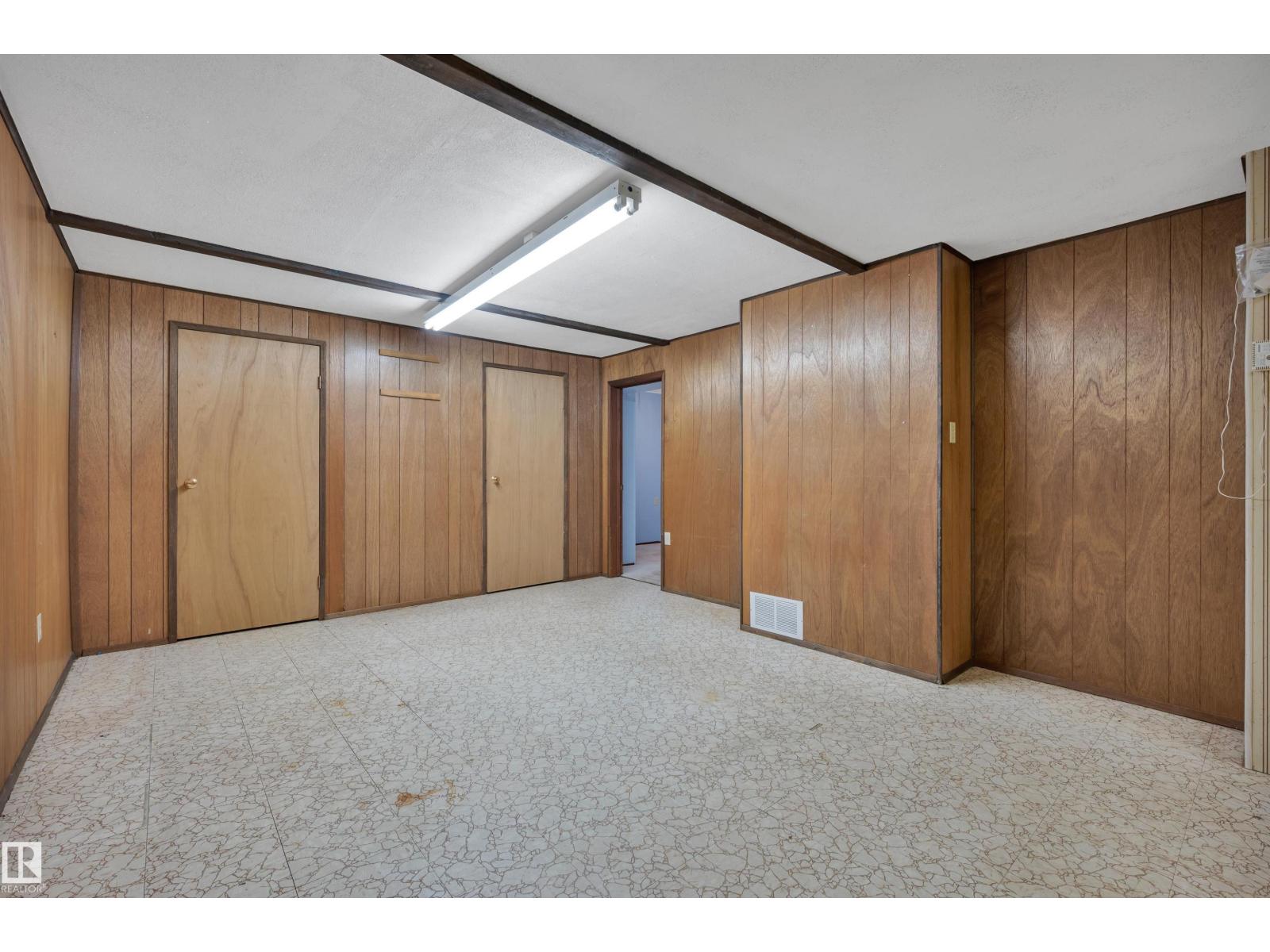 66 MEADOWBROOK RD - 34